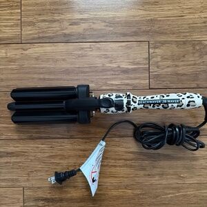 Beachwaver 3B Waver Curling Iron Catwalk